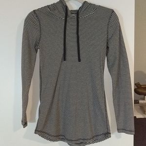 Eddie Bauer Outdoors long sleeve top